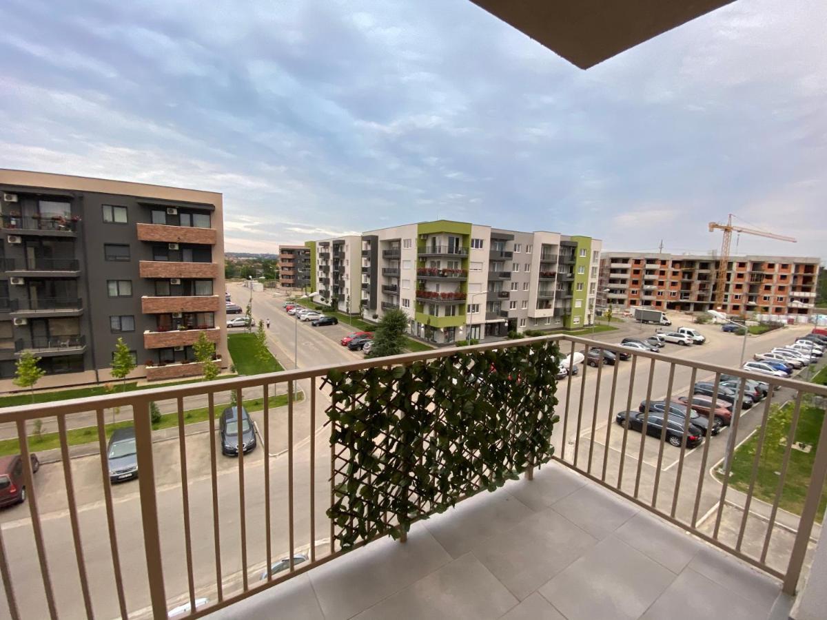 Rose Luxury Apartment Oradea - Felix Luaran gambar