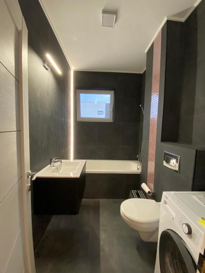 Rose Luxury Apartment Oradea - Felix Luaran gambar